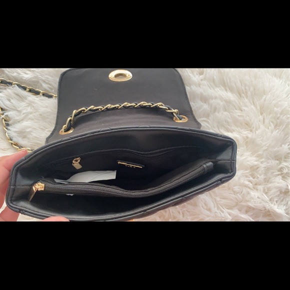 Also purse - Picture 3 of 4